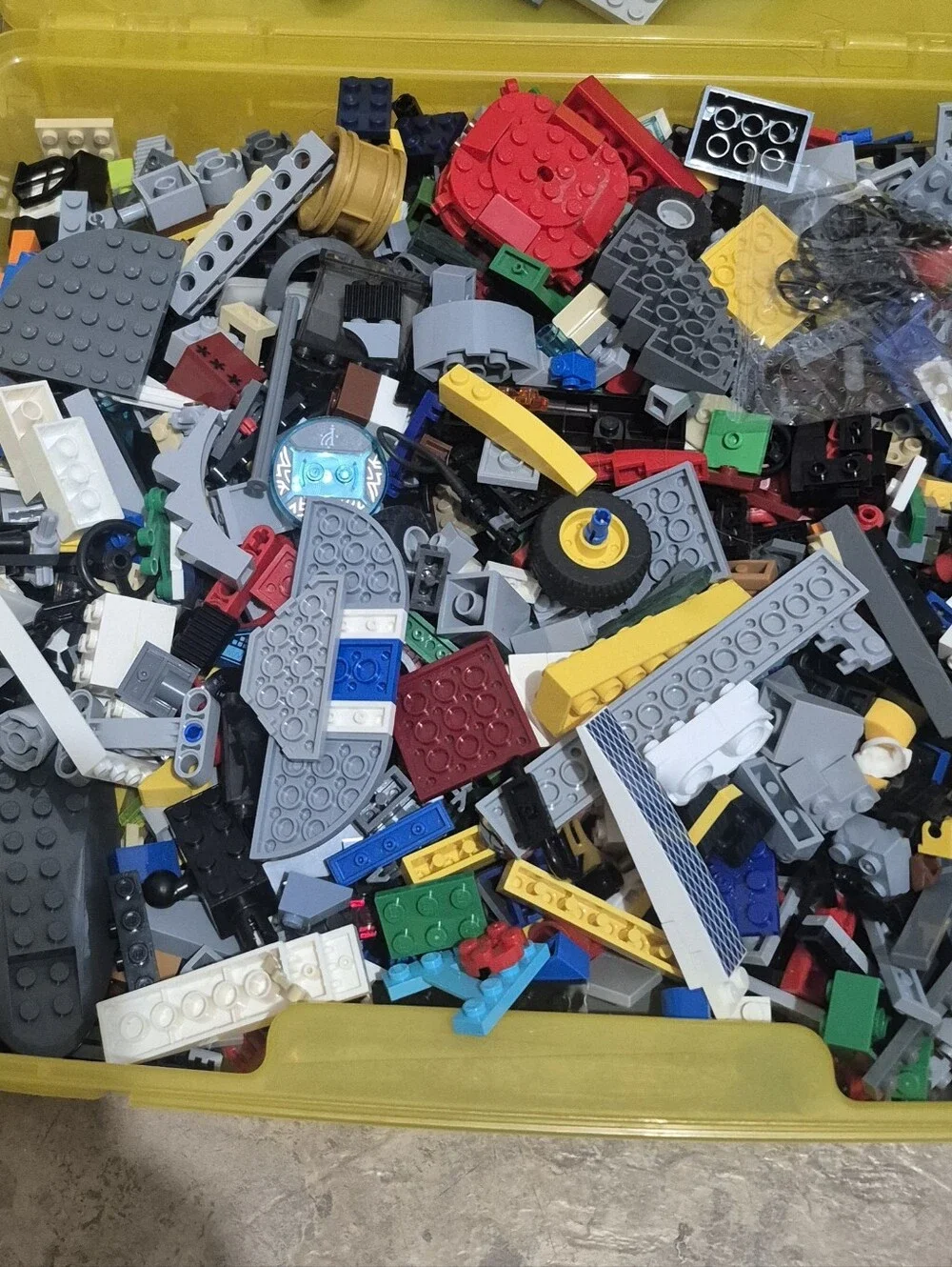8 Lbs Genuine LEGO Bulk Lot w/ 2 Official LEGO Storage Cases Bricks Parts